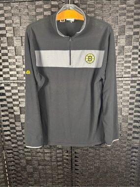Majestic Men’s Black and Gray Quarter-Zip Sweater
